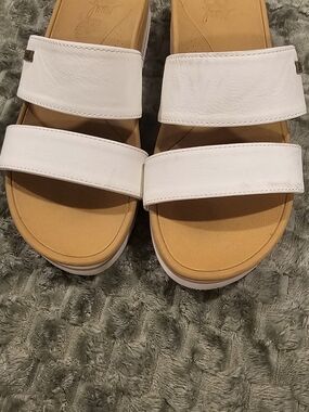 Reef Women's White Double-Strap Slide Sandals with Tan Footbed